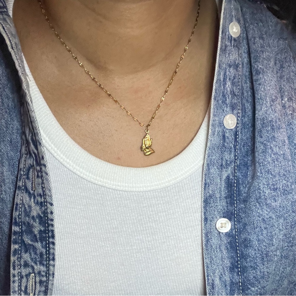 Pray Without Ceasing Necklace 18k Gold 🙏🏽 - Picture 3 of 6